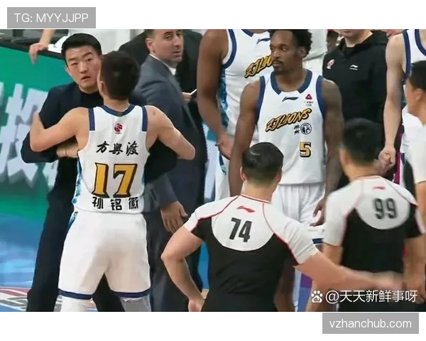 替补席球员犯规，裁判如何判罚？规则拆解